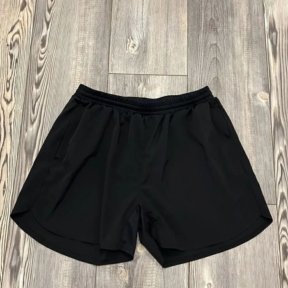 Xieerduo 5 inches workout shorts with zipper pockets
